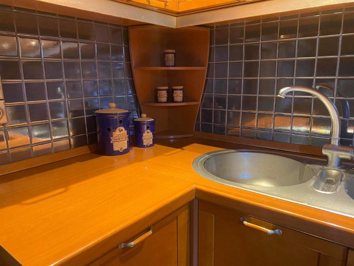 Elegante Apartamento Centrale Tríkala Exteriör bild