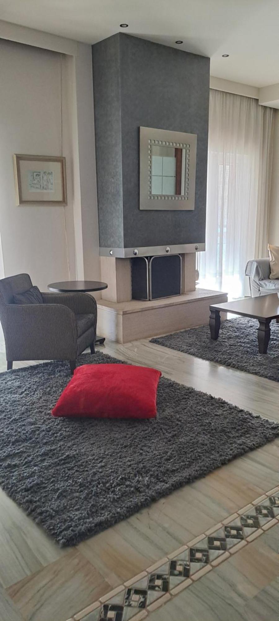 Elegante Apartamento Centrale Tríkala Exteriör bild